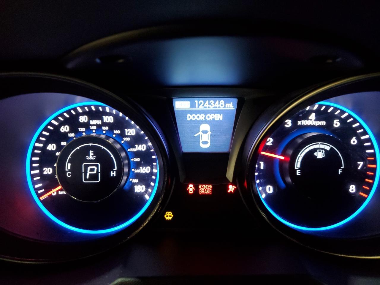 2014 Hyundai Genesis - Image 9