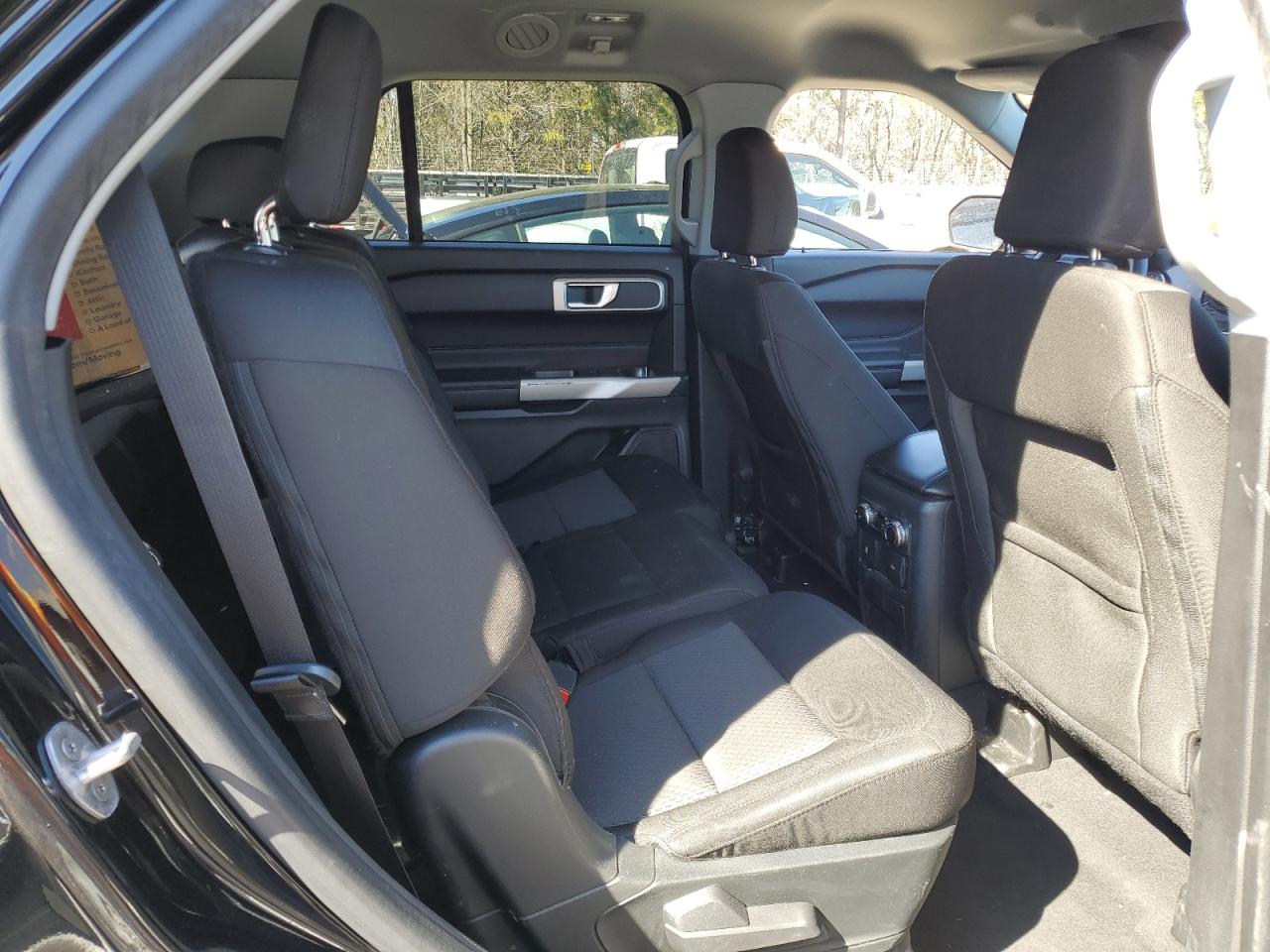 2022 Ford Explorer - Image 11