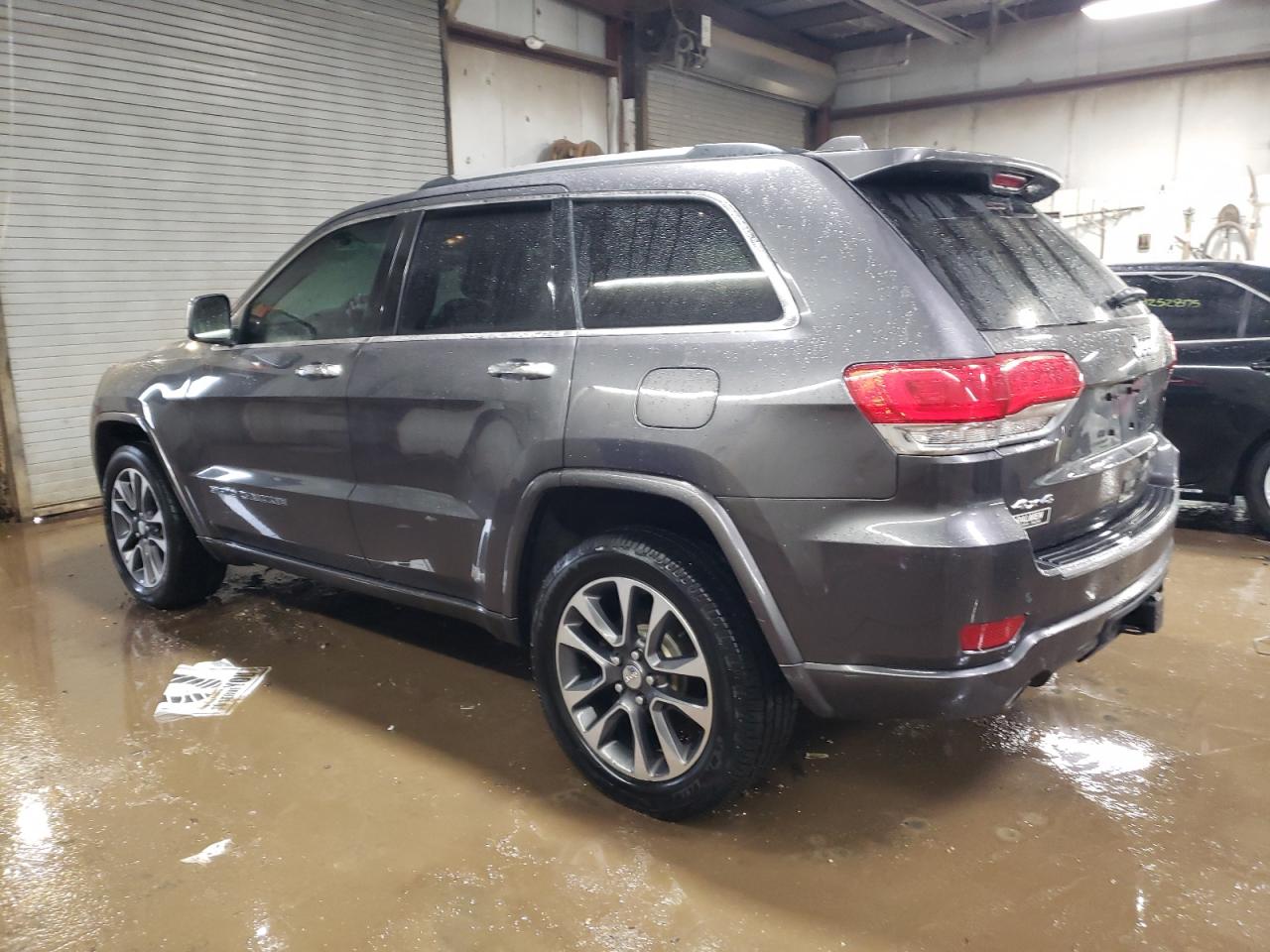 2017 Jeep Grand Cherokee - Image 2