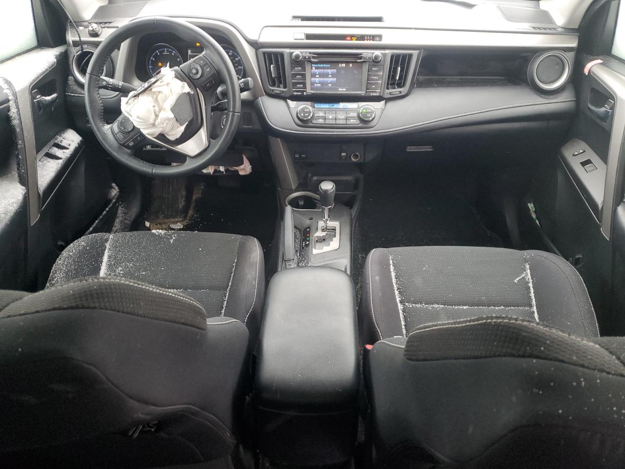 2017 Toyota RAV 4 - Image 8