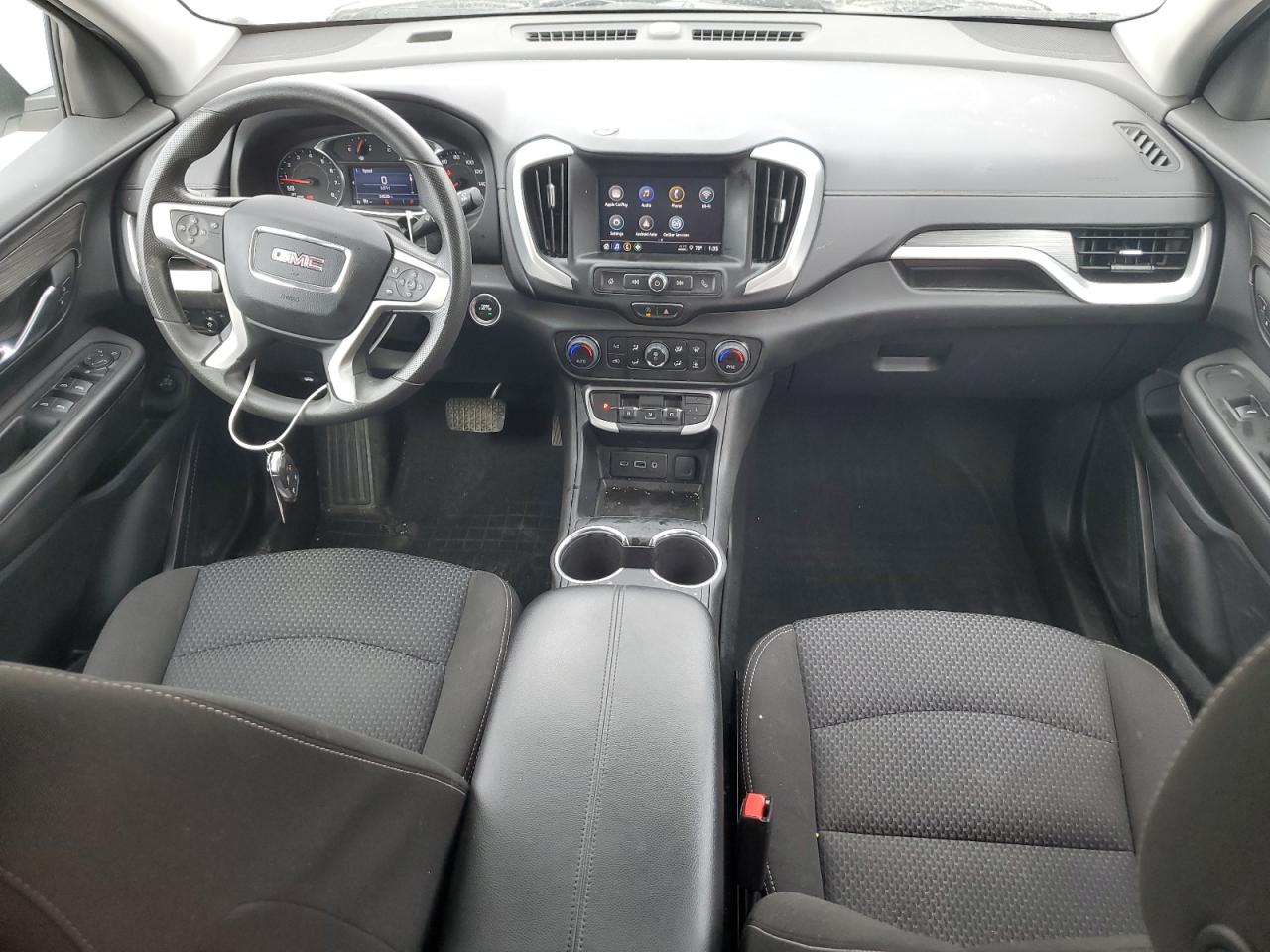 2022 GMC Terrain - Image 8
