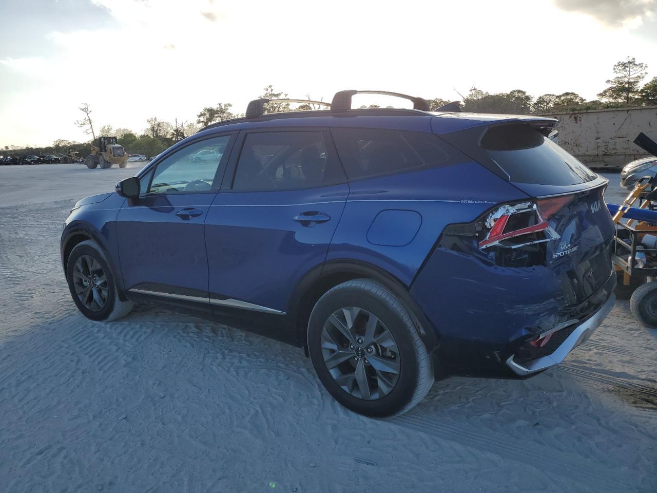 2024 Kia Sportage - Image 2