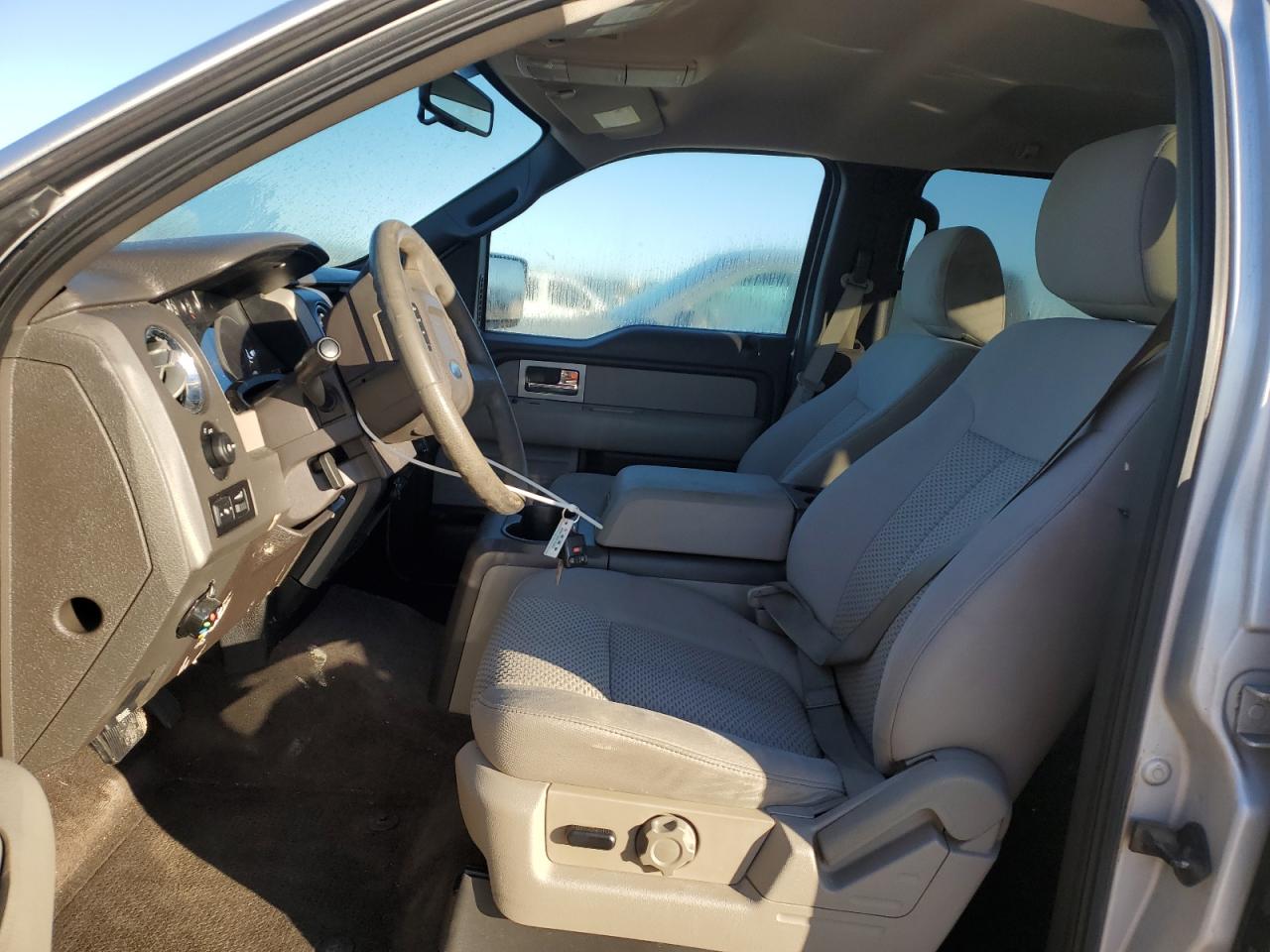 2010 Ford F-150 - Image 7