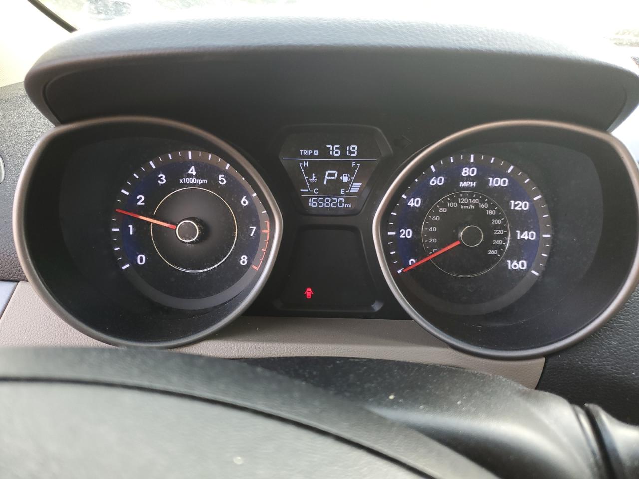 2016 Hyundai Elantra - Image 9