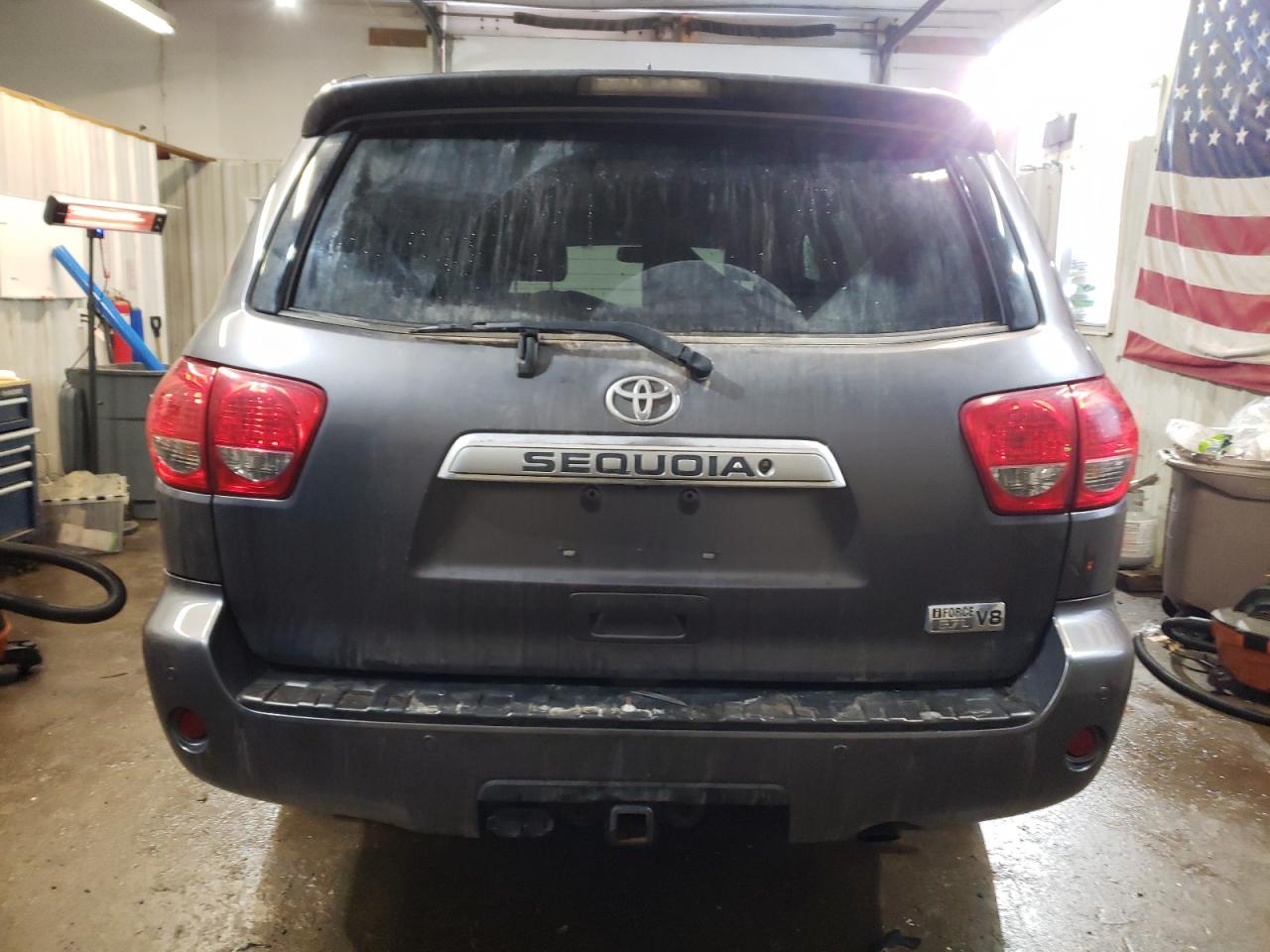 2013 Toyota Sequoia - Image 6