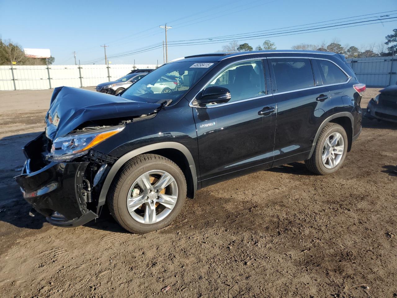 2015 Toyota Highlander - Image 1