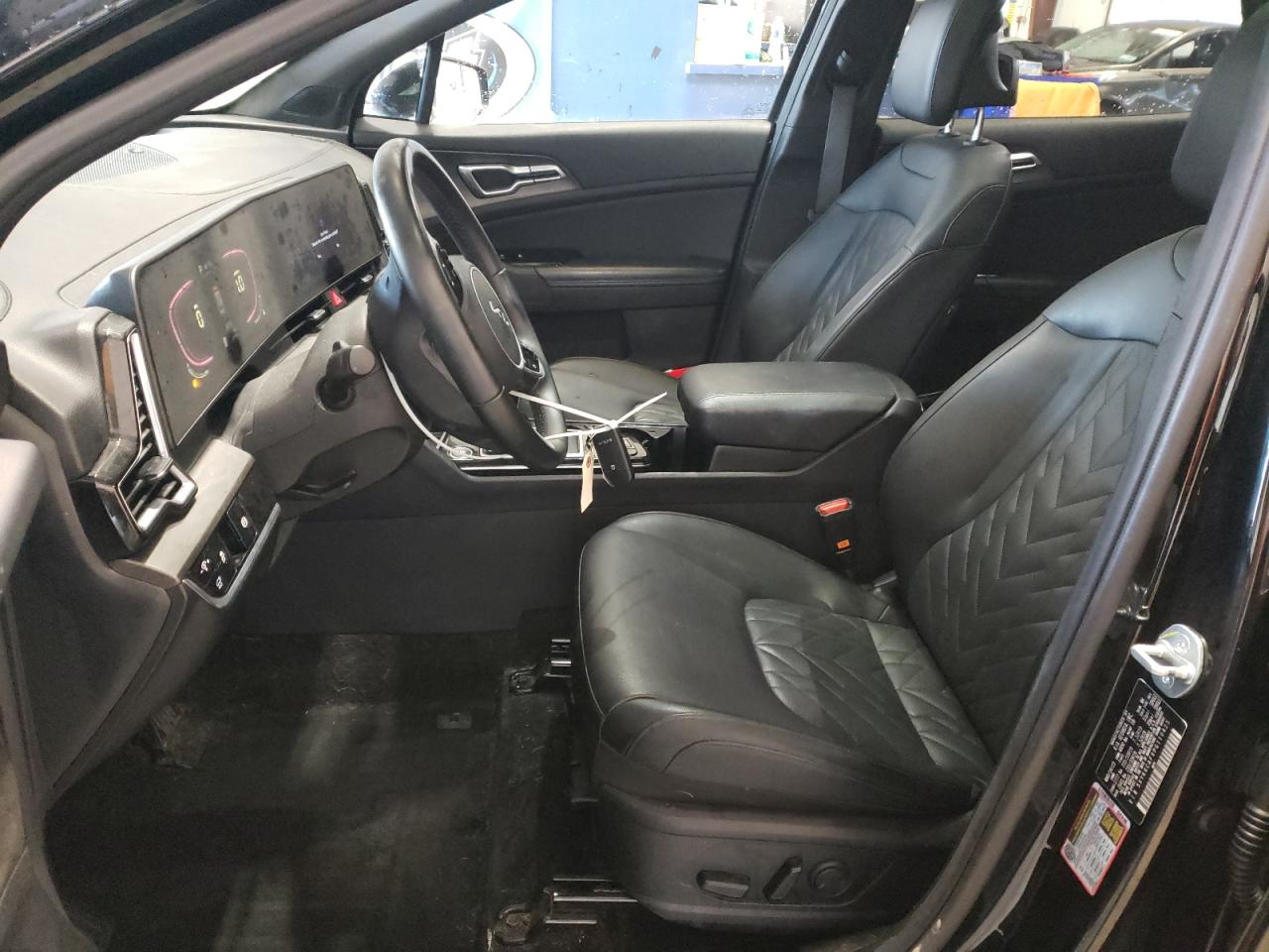 2023 Kia Sportage - Image 7