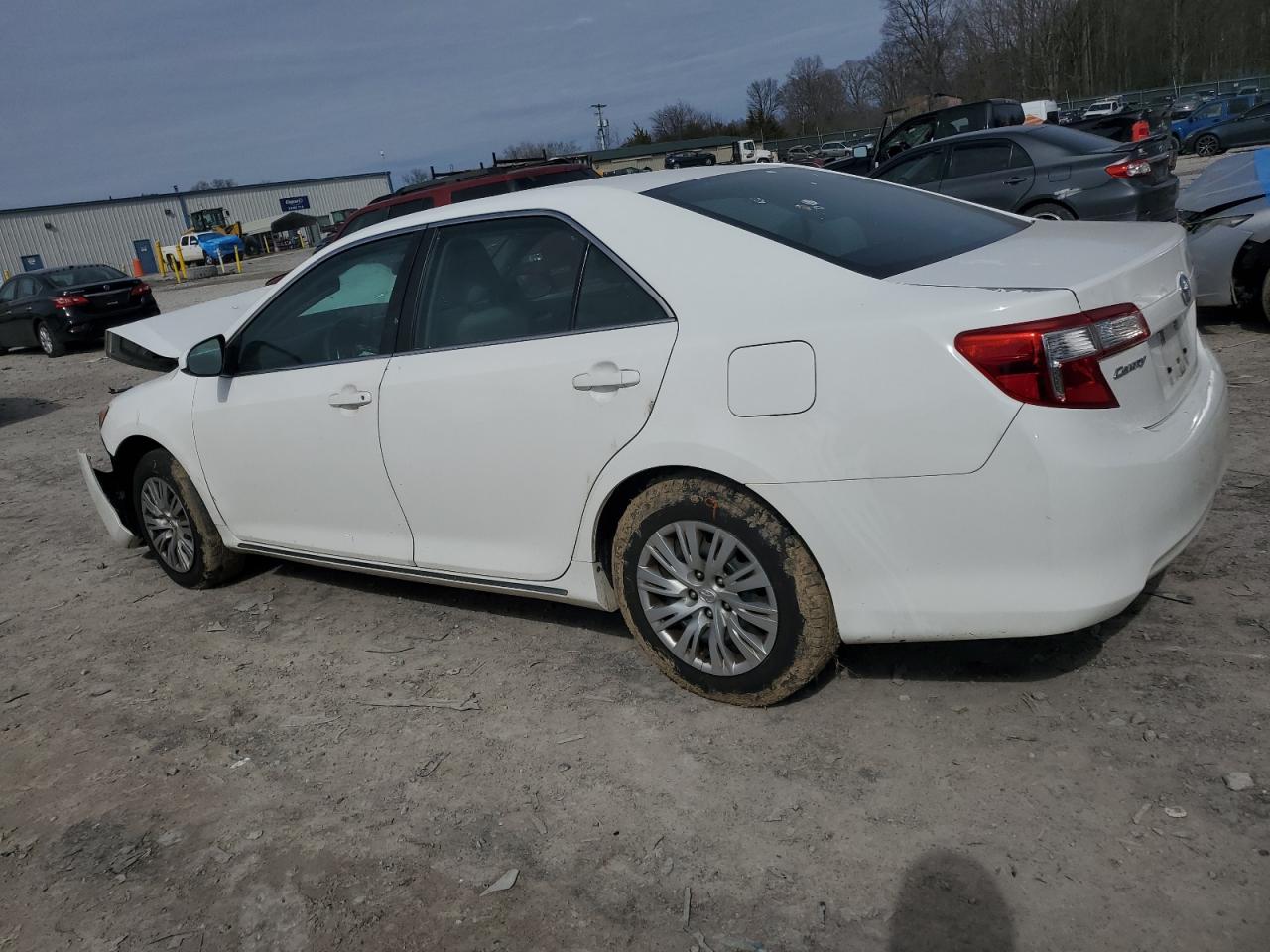 2014 Toyota Camry - Image 2