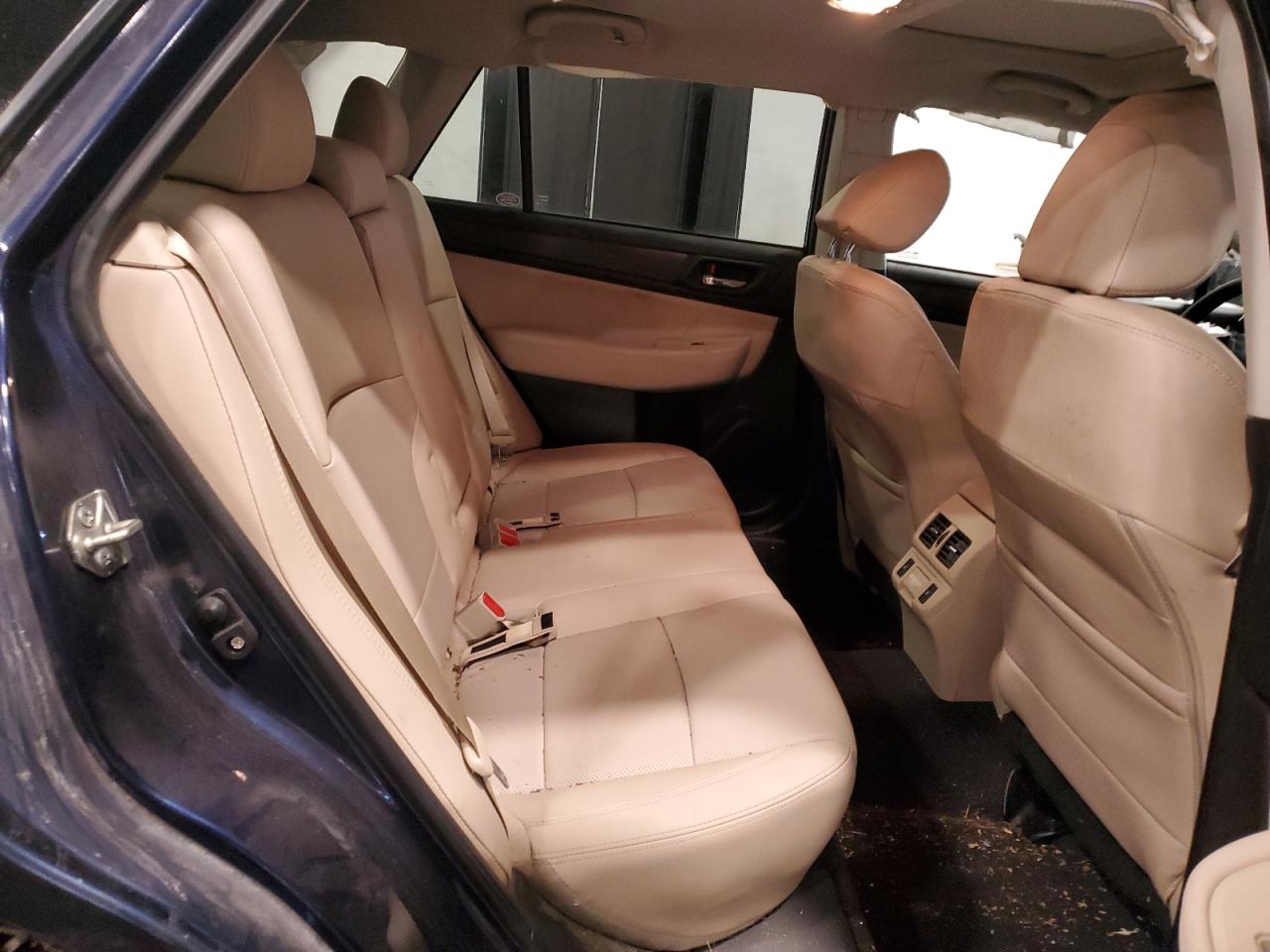 2018 Subaru Outback - Image 11