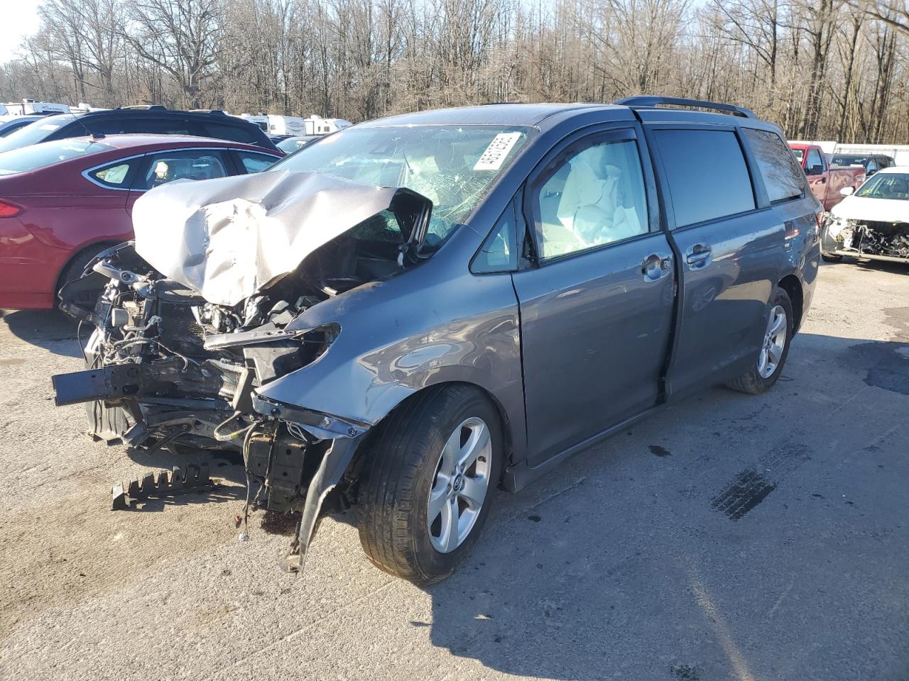 2018 Toyota Sienna - Image 1