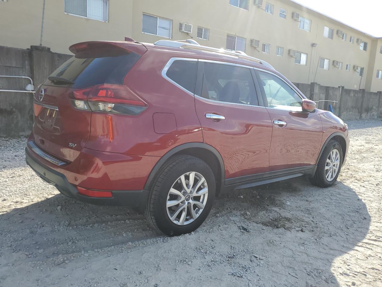 2019 Nissan Rogue - Image 3