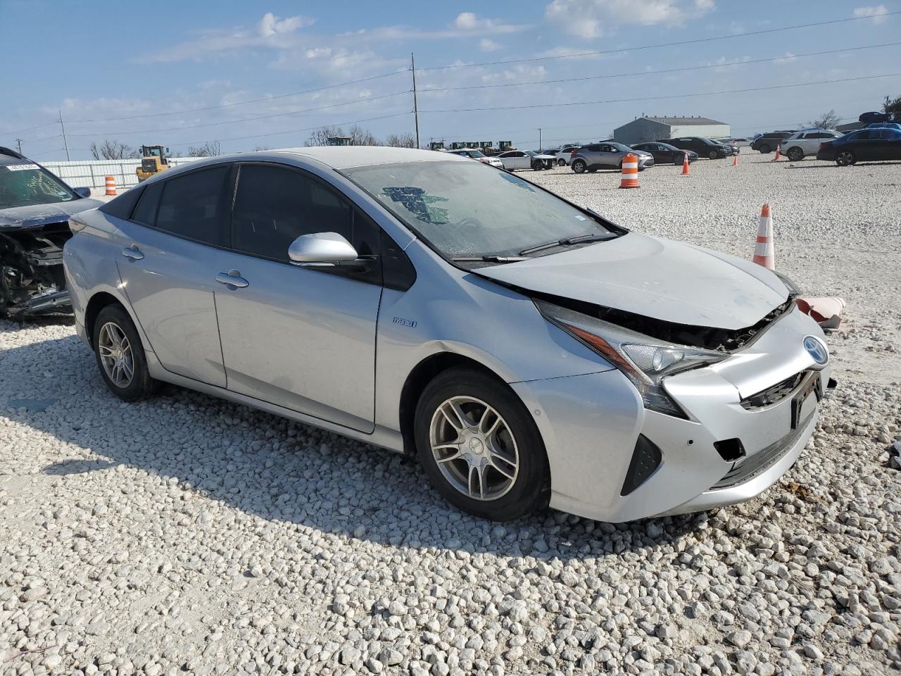 2018 Toyota Prius - Image 4