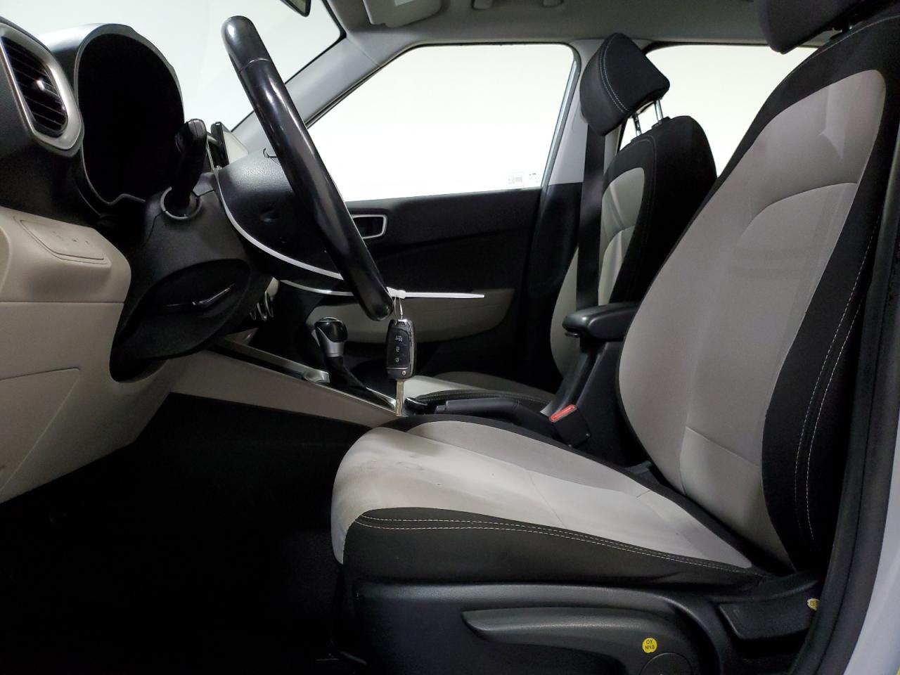 2021 Hyundai Venue - Image 7