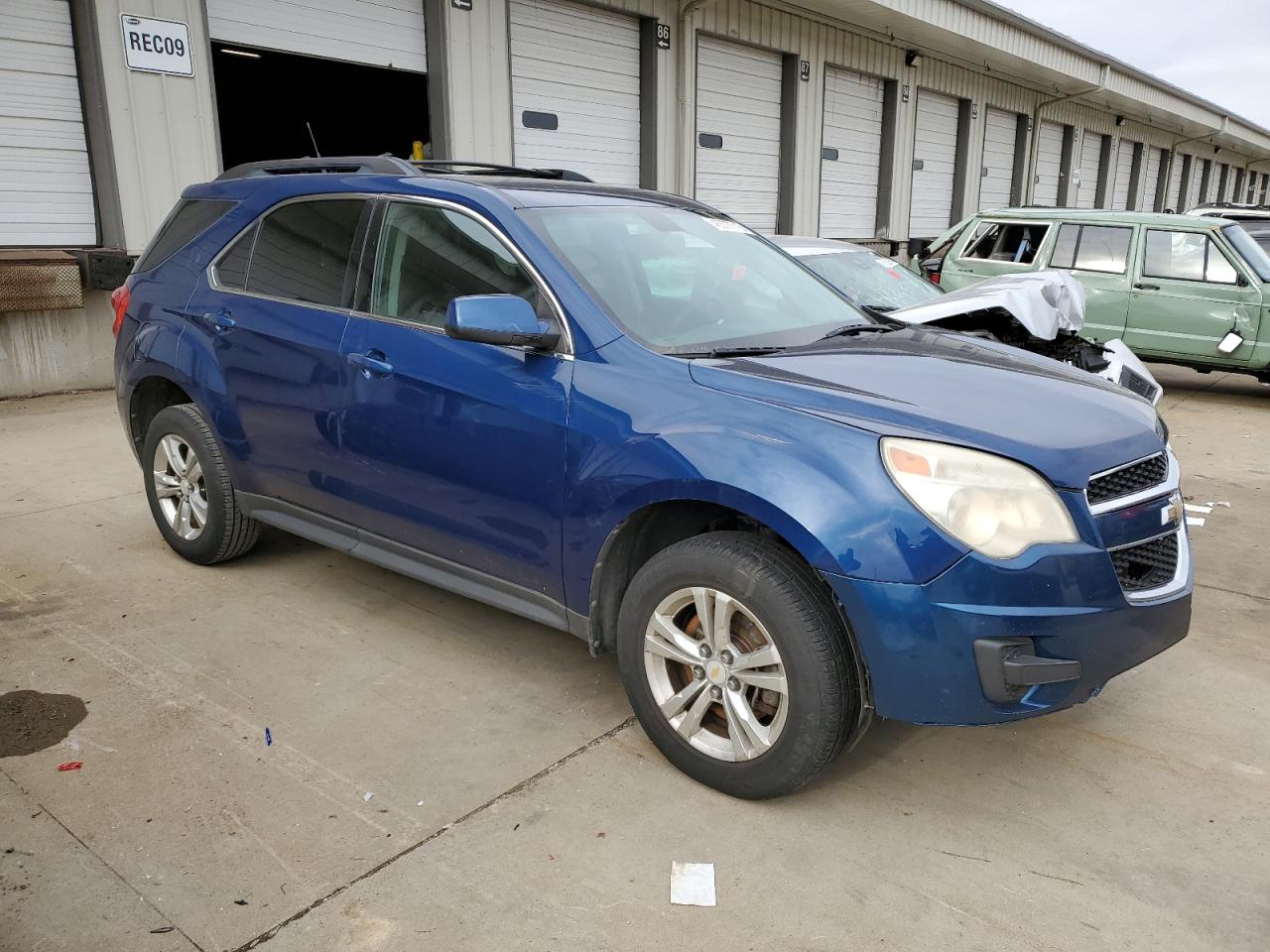 2010 Chevrolet Equinox - Image 4