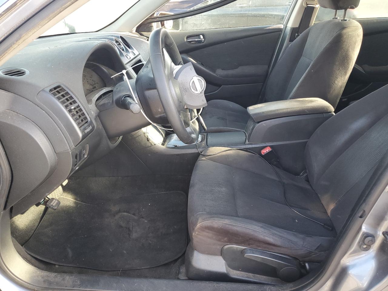 2010 Nissan Altima - Image 7