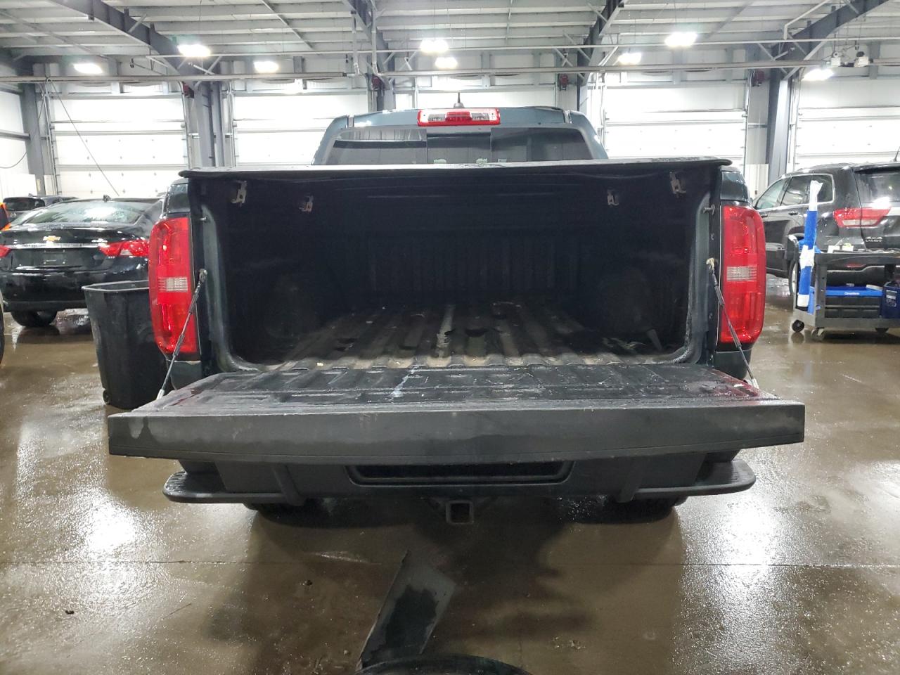 2017 Chevrolet Colorado - Image 6