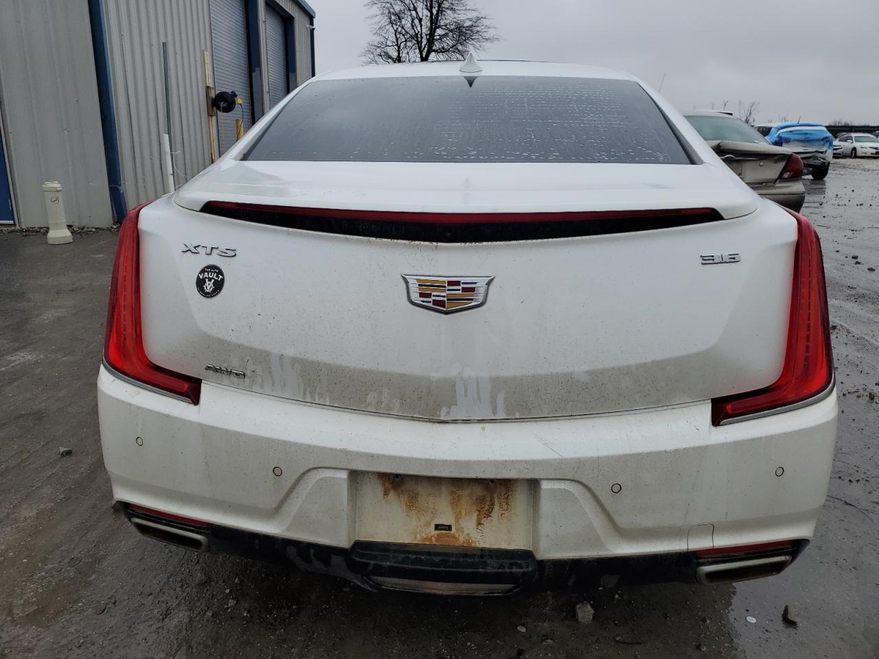 2018 Cadillac XTS - Image 6