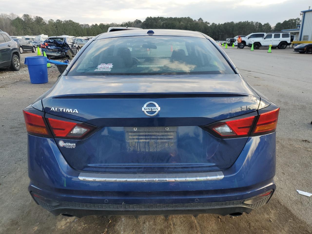 2022 Nissan Altima - Image 6