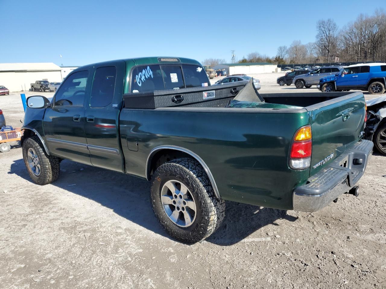 2004 Toyota Tundra - Image 2
