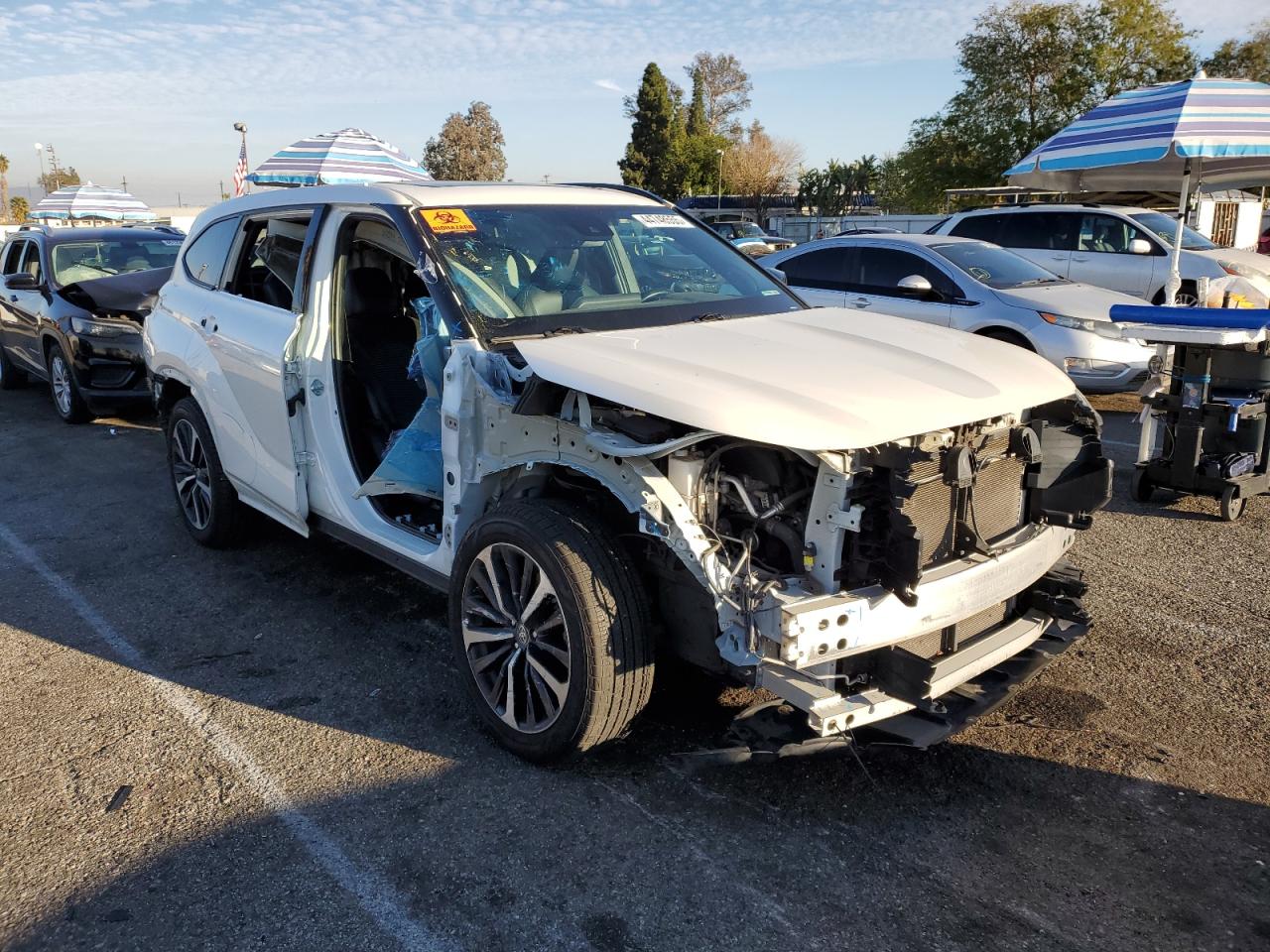 2021 Toyota Highlander - Image 4