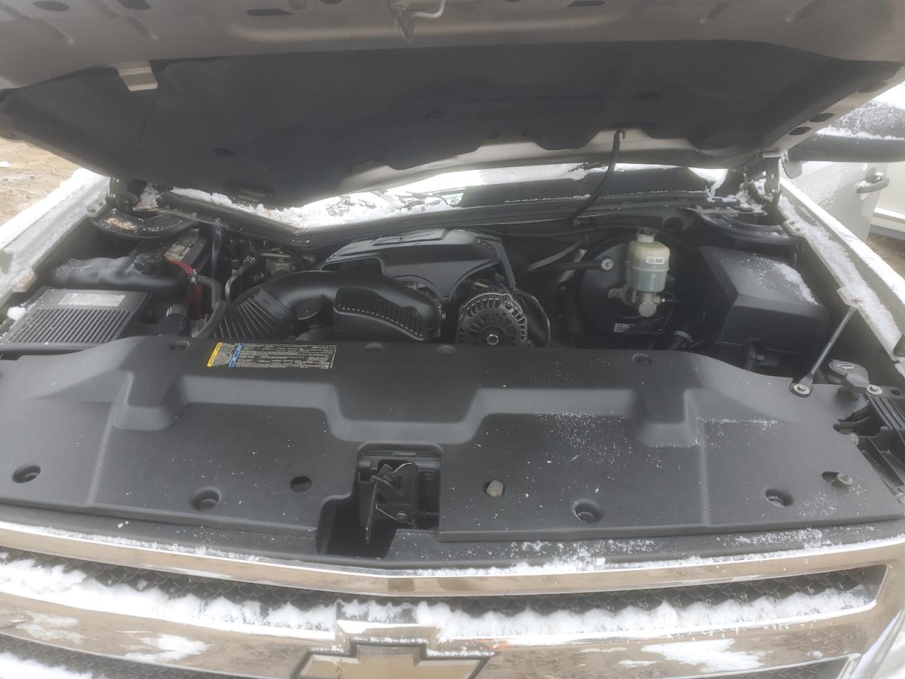 2009 Chevrolet Silverado - Image 11