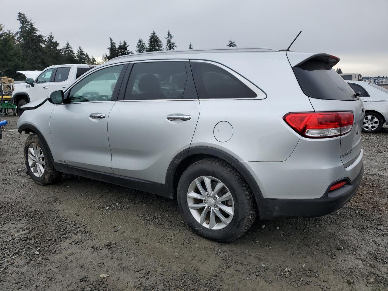 2018 Kia Sorento - Image 2