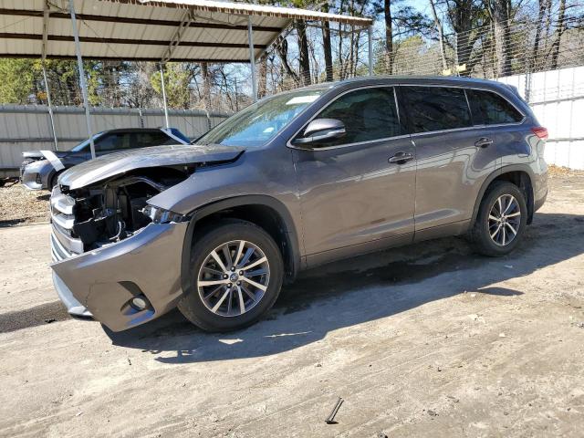 2017 Toyota Highlander Se