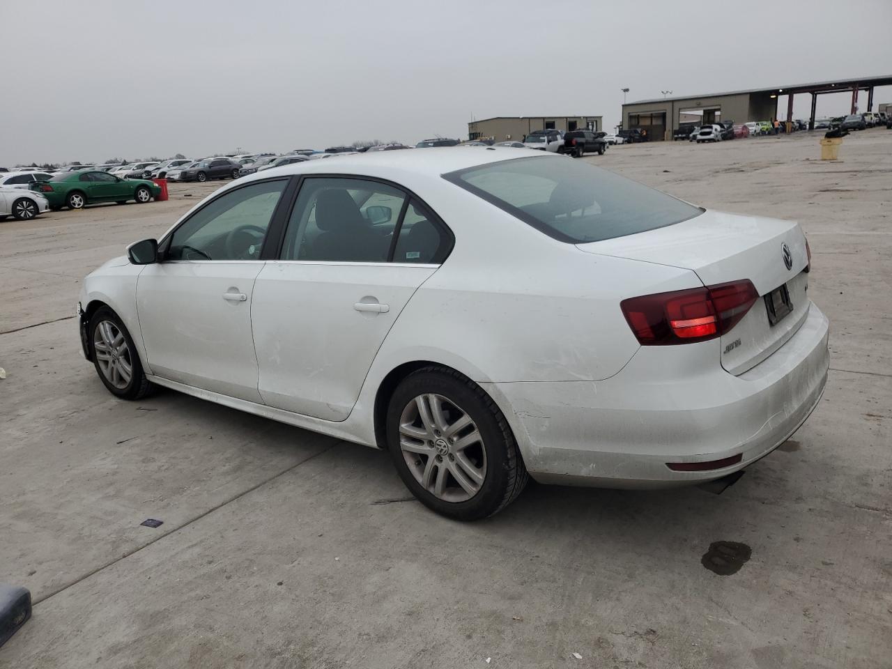2017 Volkswagen Jetta - Image 2