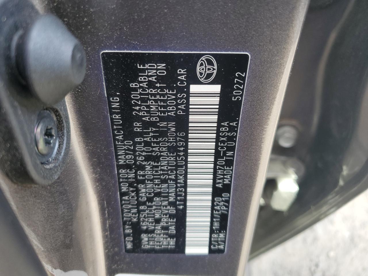 2020 Toyota Camry - Image 12