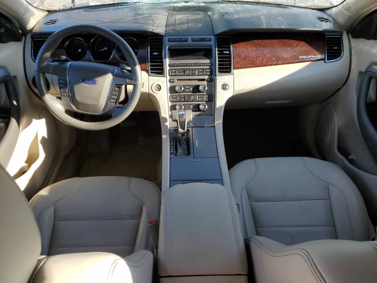 2011 Ford Taurus - Image 8