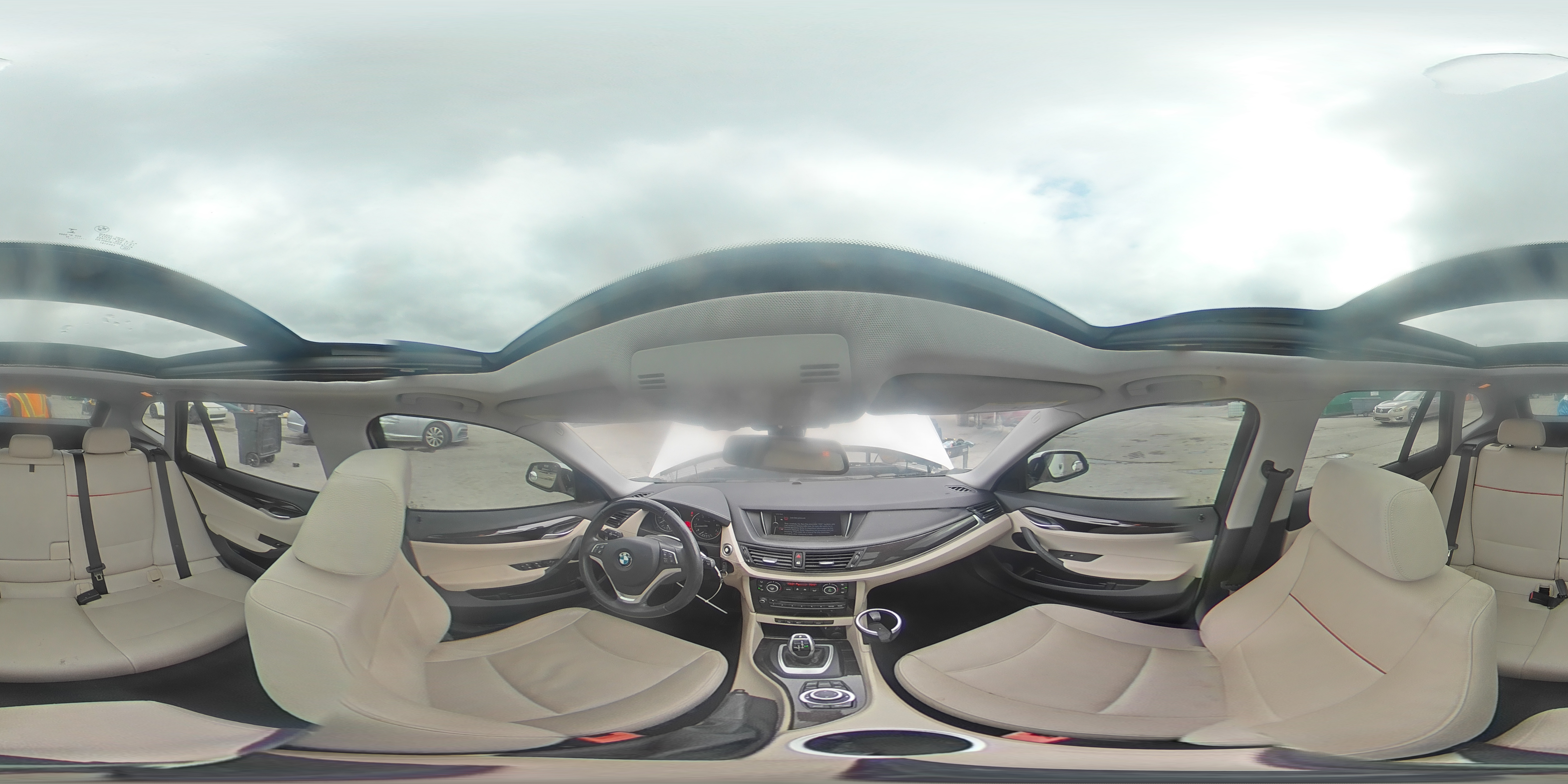 2015 BMW X1 - Image 16