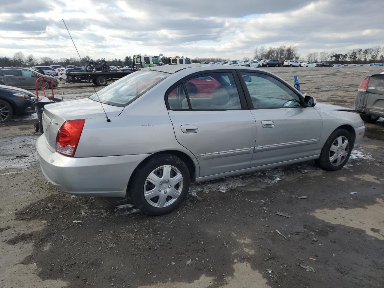 2006 Hyundai Elantra - Image 3