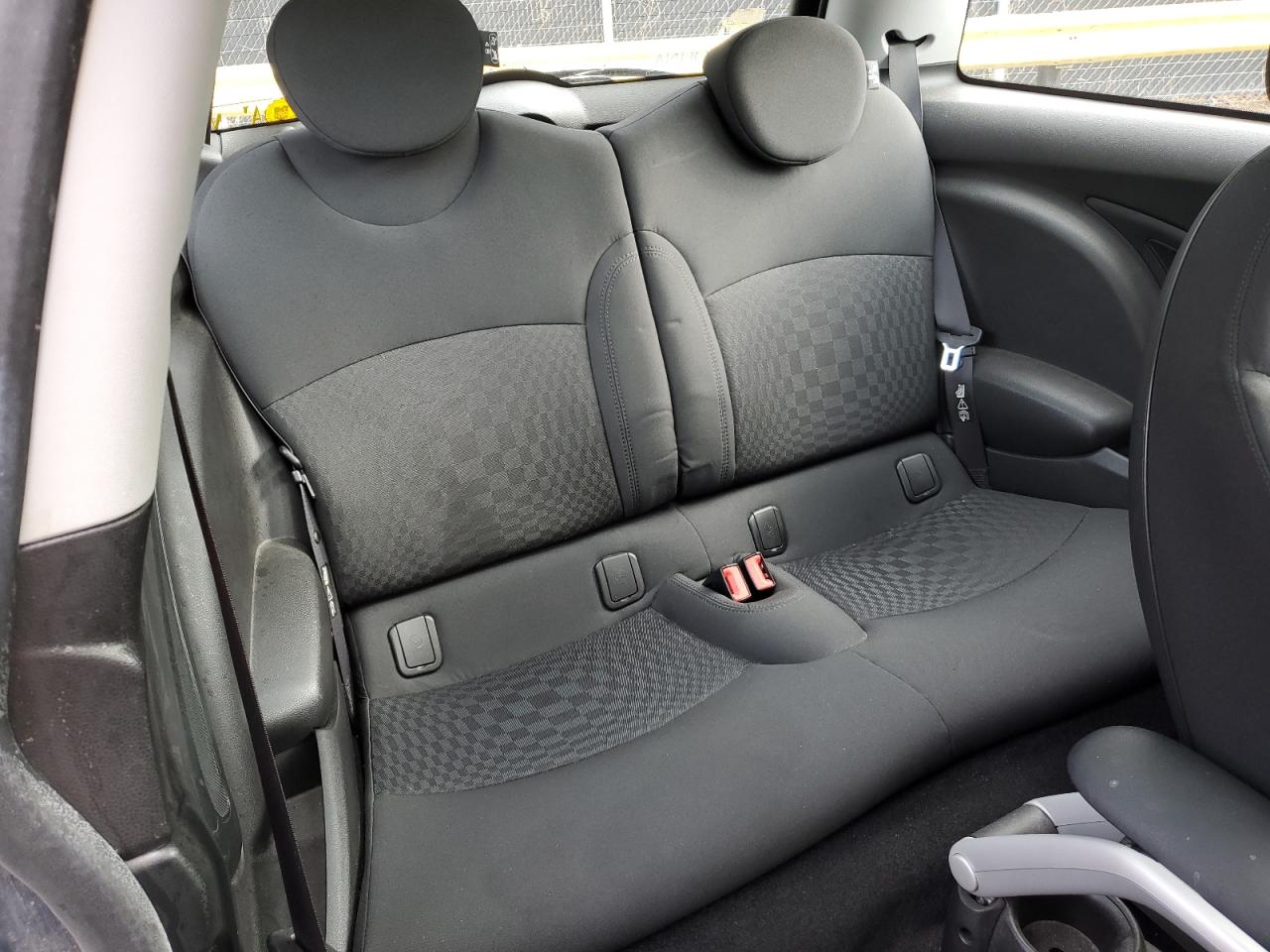 2009 MINI Cooper - Image 10
