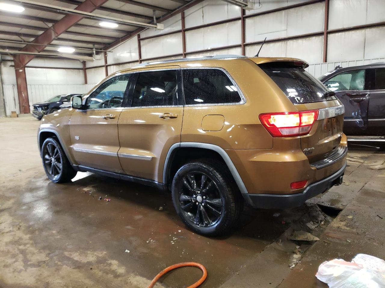 2011 Jeep Grand Cherokee - Image 2