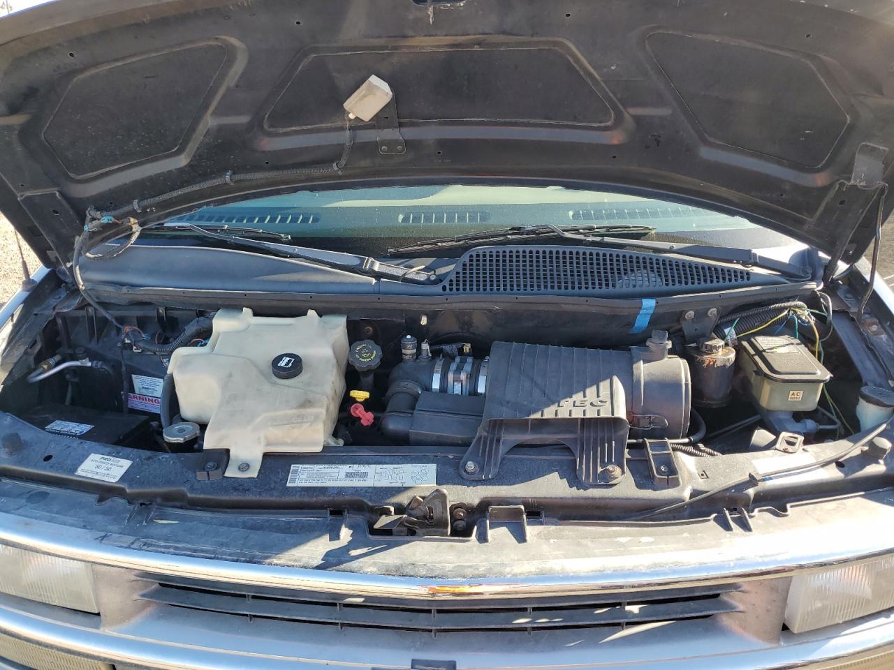 2001 Chevrolet Express G1500 VIN: 1GBFG15R011100439 Lot: 46509915