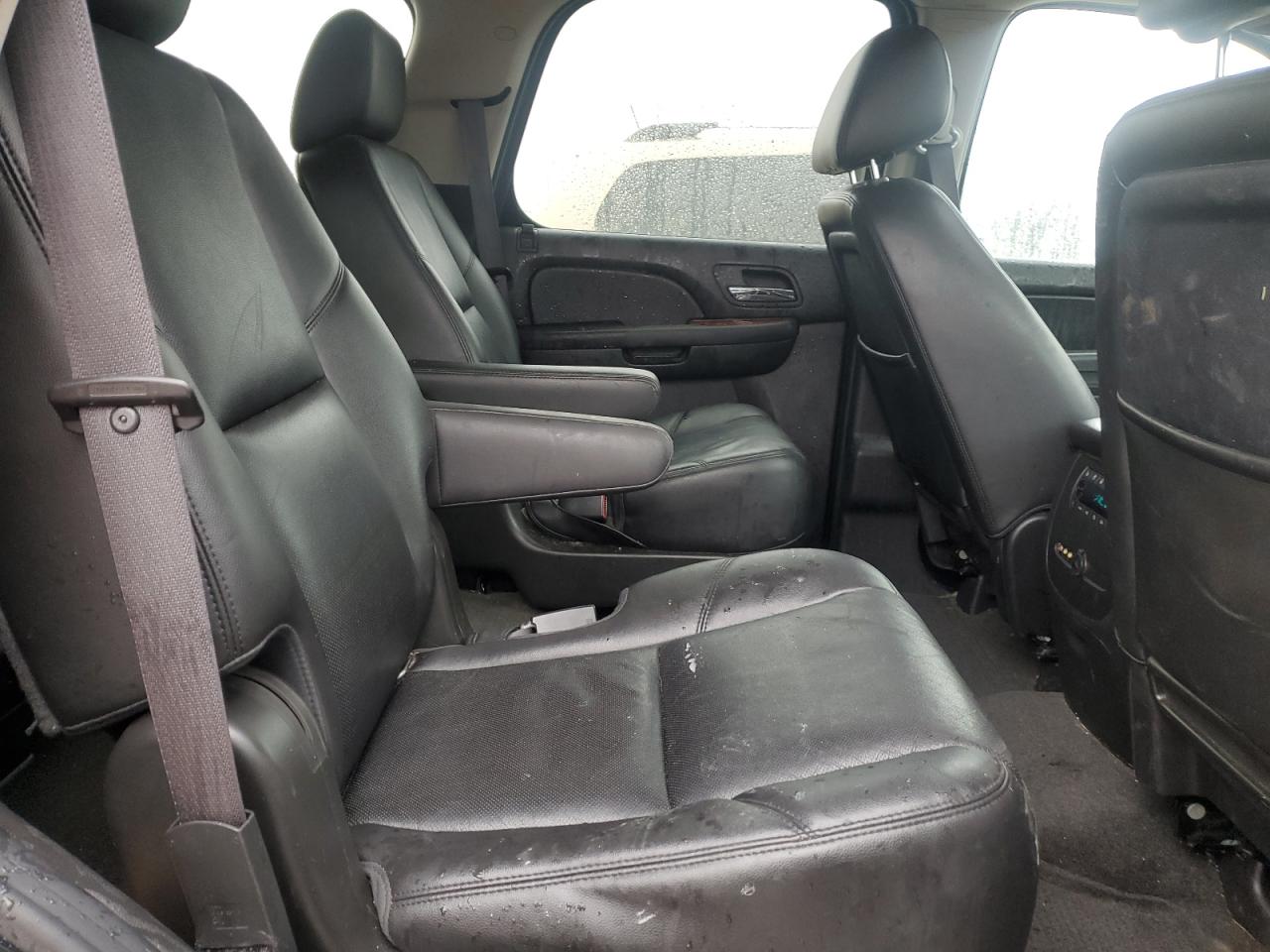 2012 Chevrolet Tahoe - Image 11