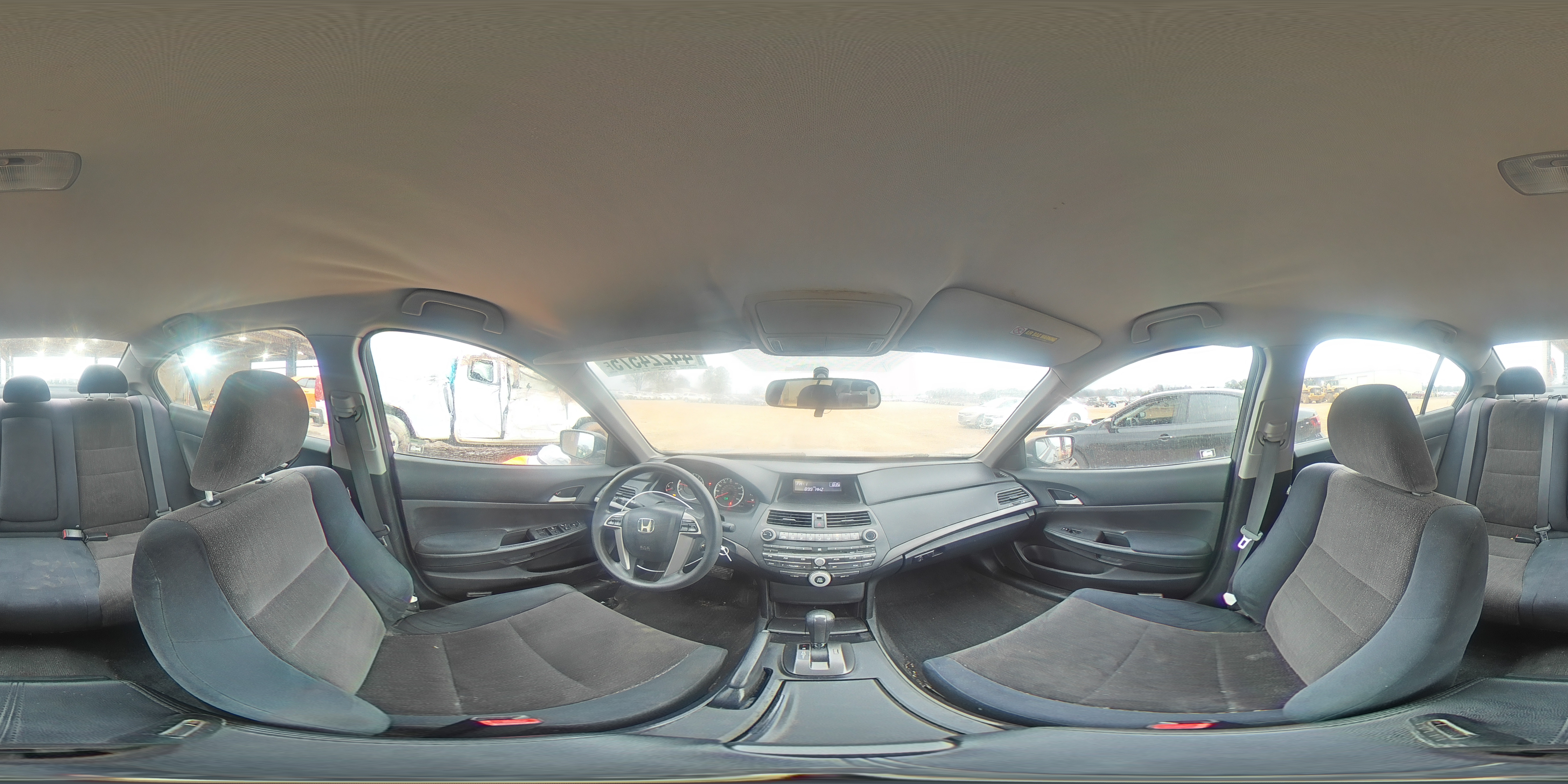 2010 Honda Accord - Image 13