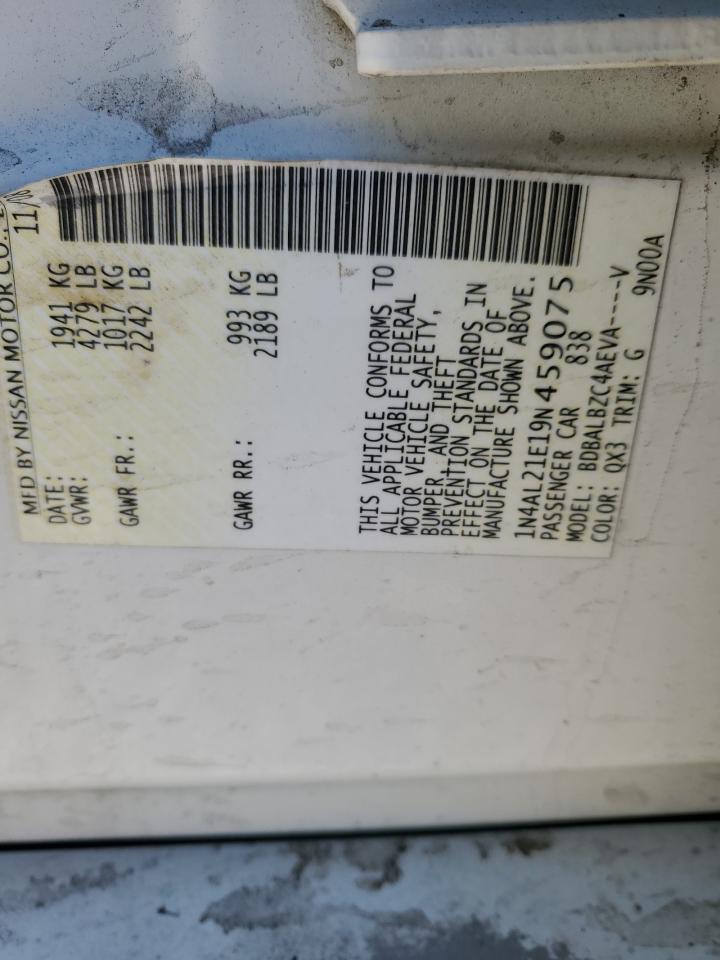 2009 Nissan Altima - Image 12