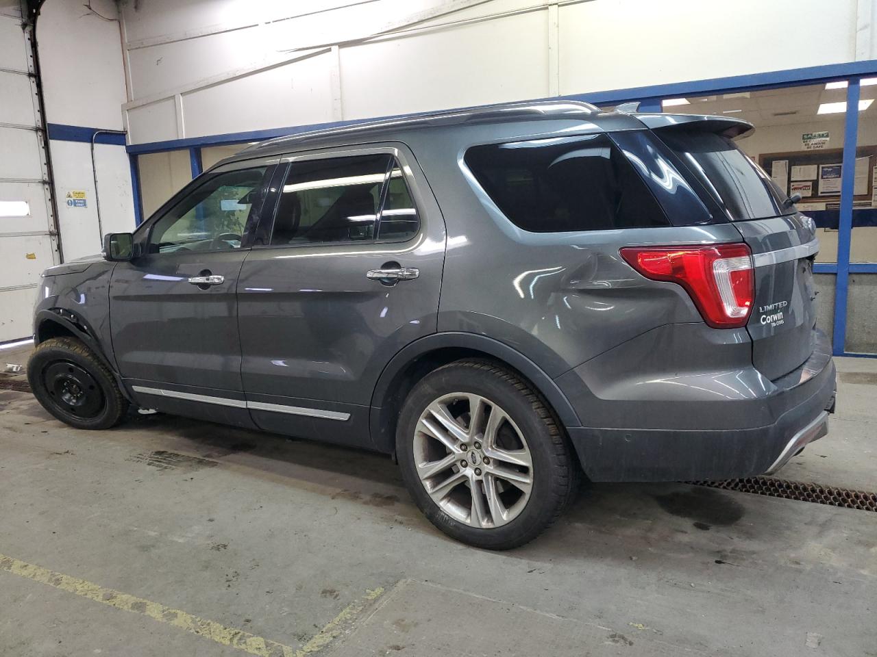 2017 Ford Explorer - Image 2
