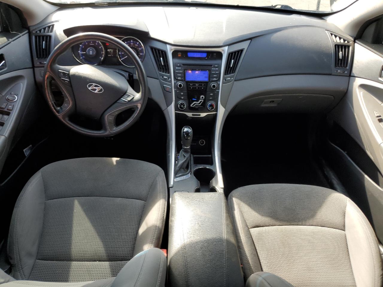 2013 Hyundai Sonata - Image 8