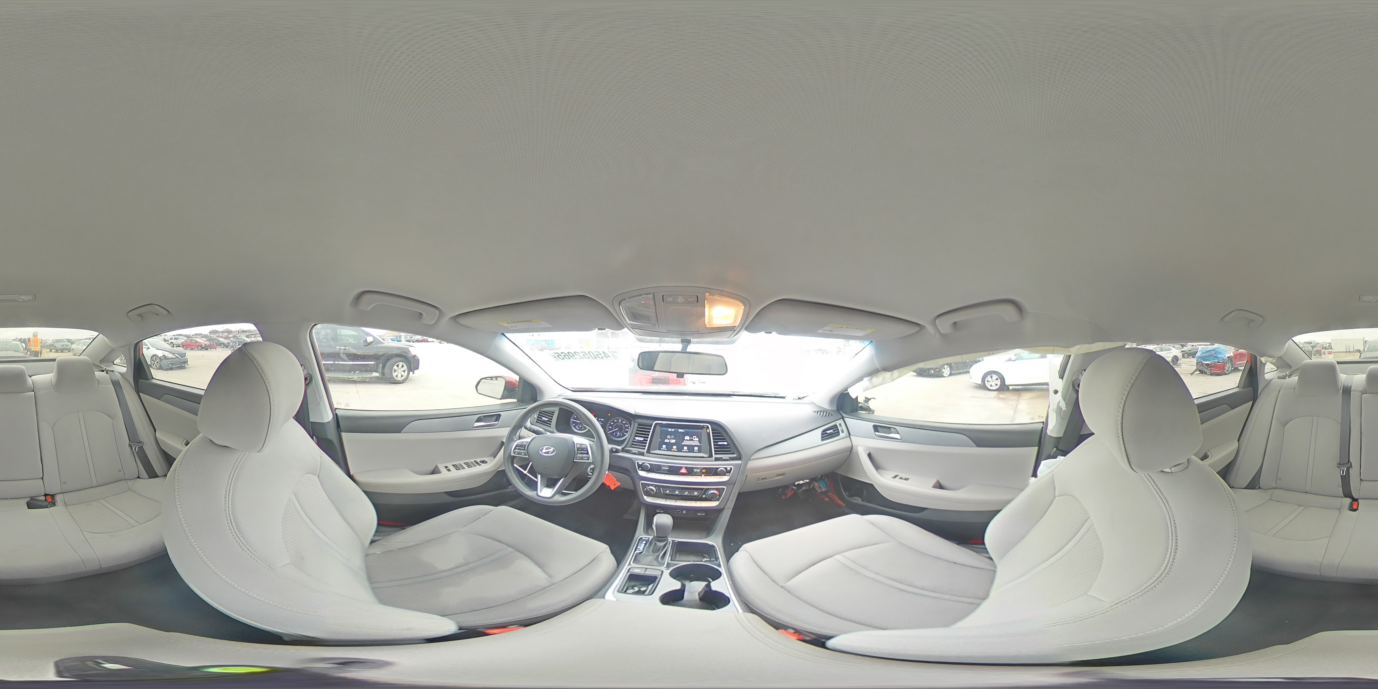 2018 Hyundai Sonata - Image 14