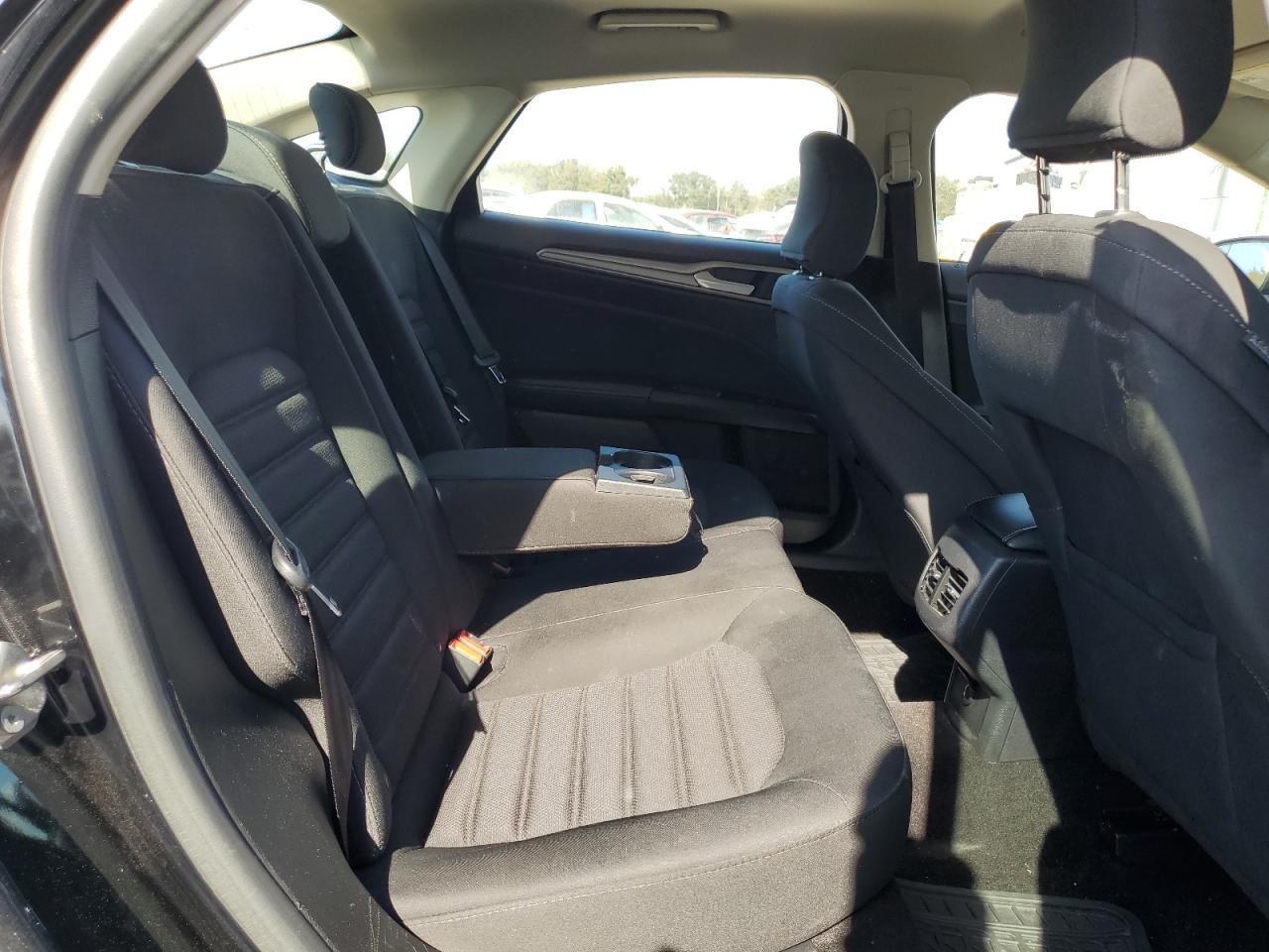 2017 Ford Fusion - Image 10