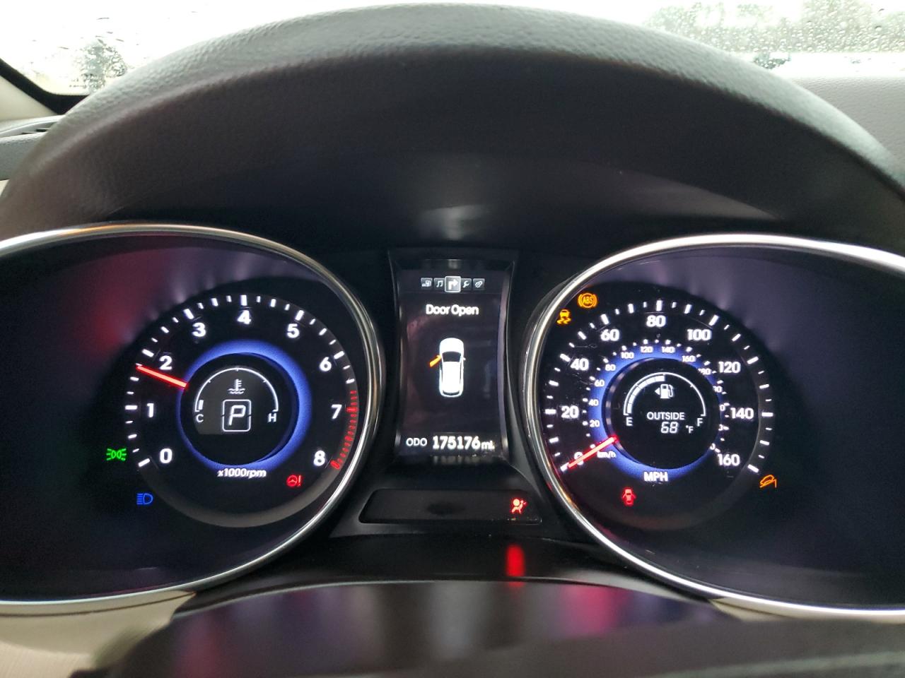 2014 Hyundai Santa Fe - Image 9