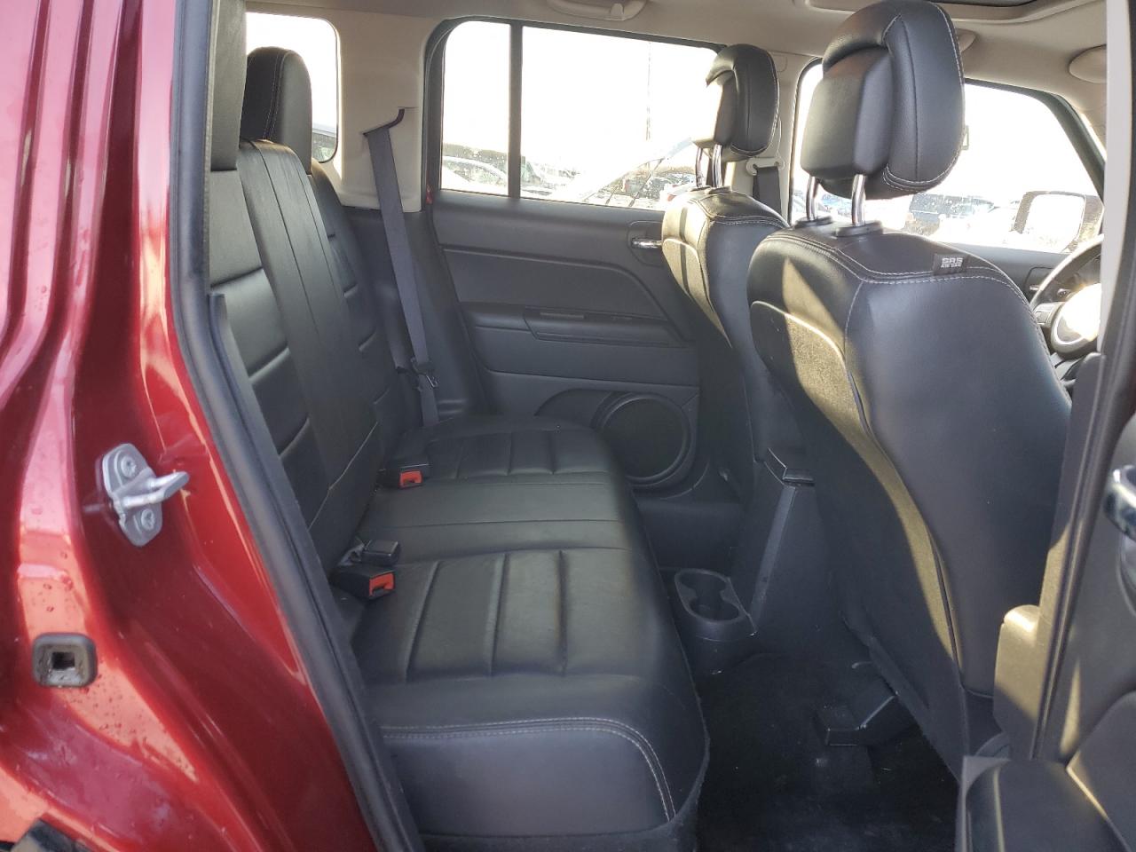 2017 Jeep Liberty (Patriot) - Image 11