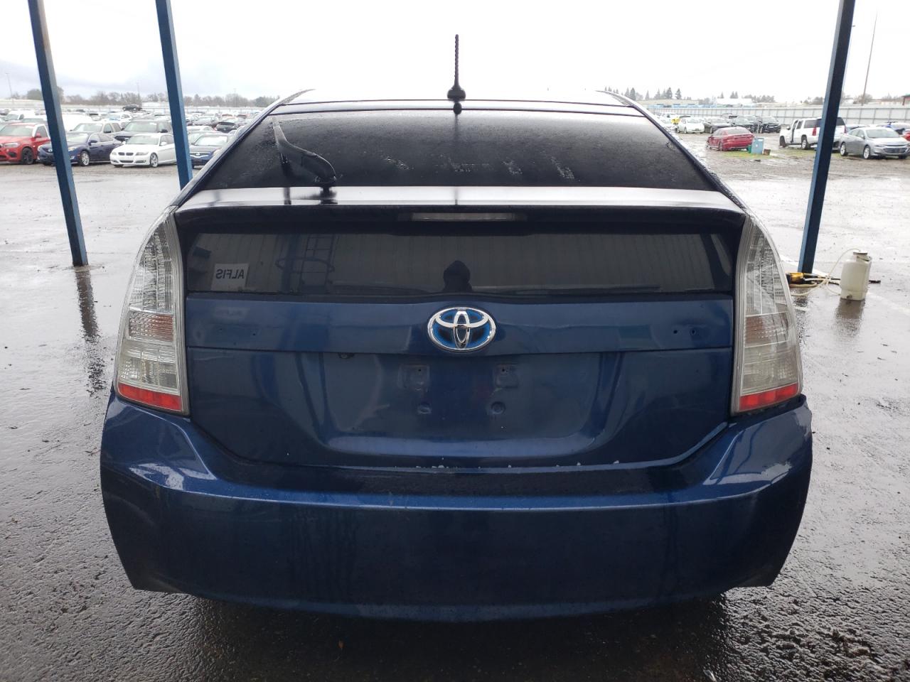 2010 Toyota Prius - Image 6