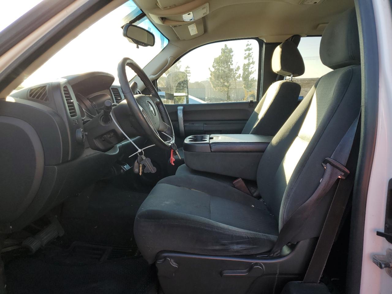 2009 Chevrolet Silverado - Image 7
