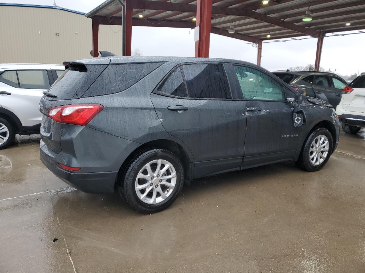 2020 Chevrolet Equinox - Image 3