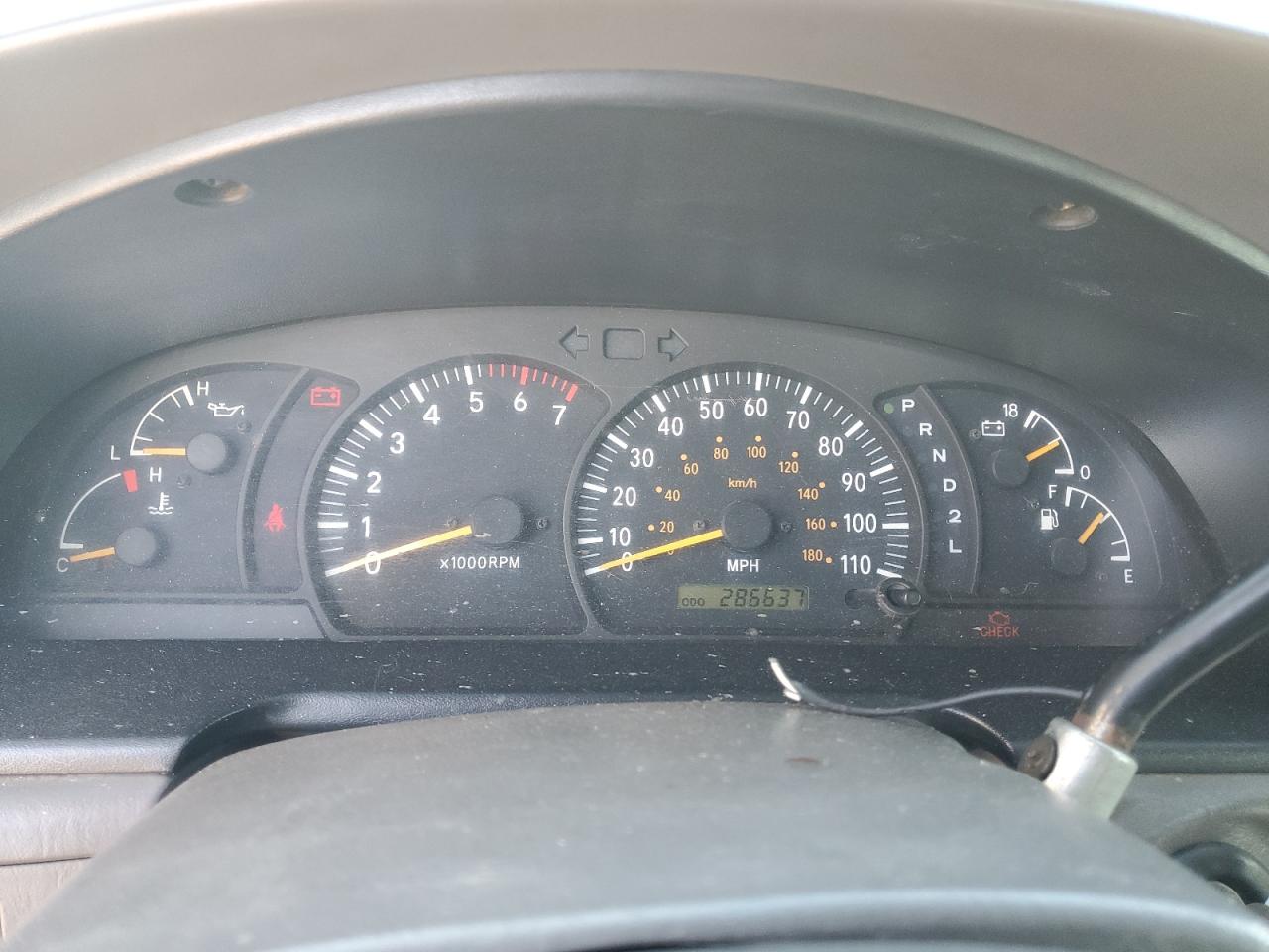2000 Toyota Tundra - Image 9