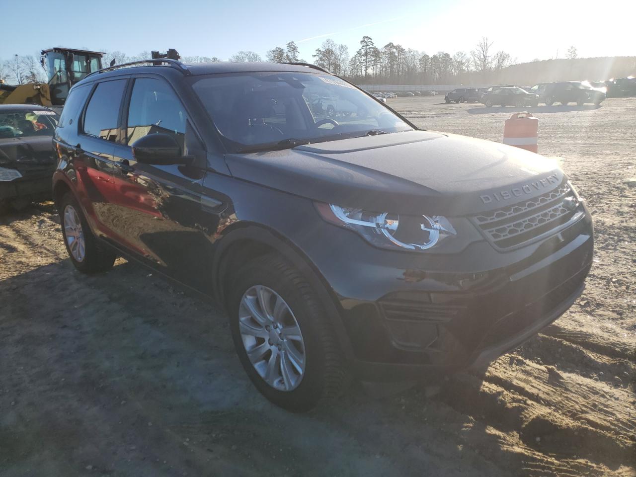 2017 Land Rover Discovery - Image 4