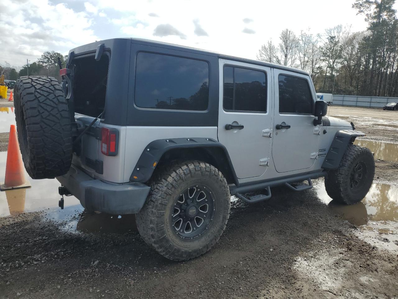 2012 Jeep Wrangler - Image 3